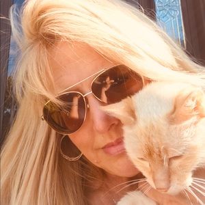 Meet your Posher, Vicky